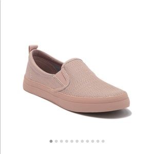 Women’s Sperry’s Slip On Memory Foam Sneakers